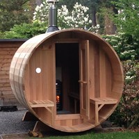 barrelsauna's, de charmantste, maar vooral populairste en voordeligste sauna voor buiten! 